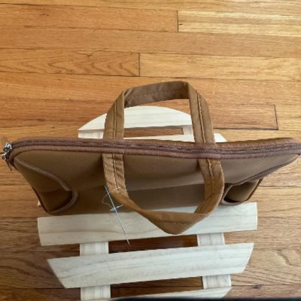Digital Basics Phoenix Carry Case for Tablets NWT